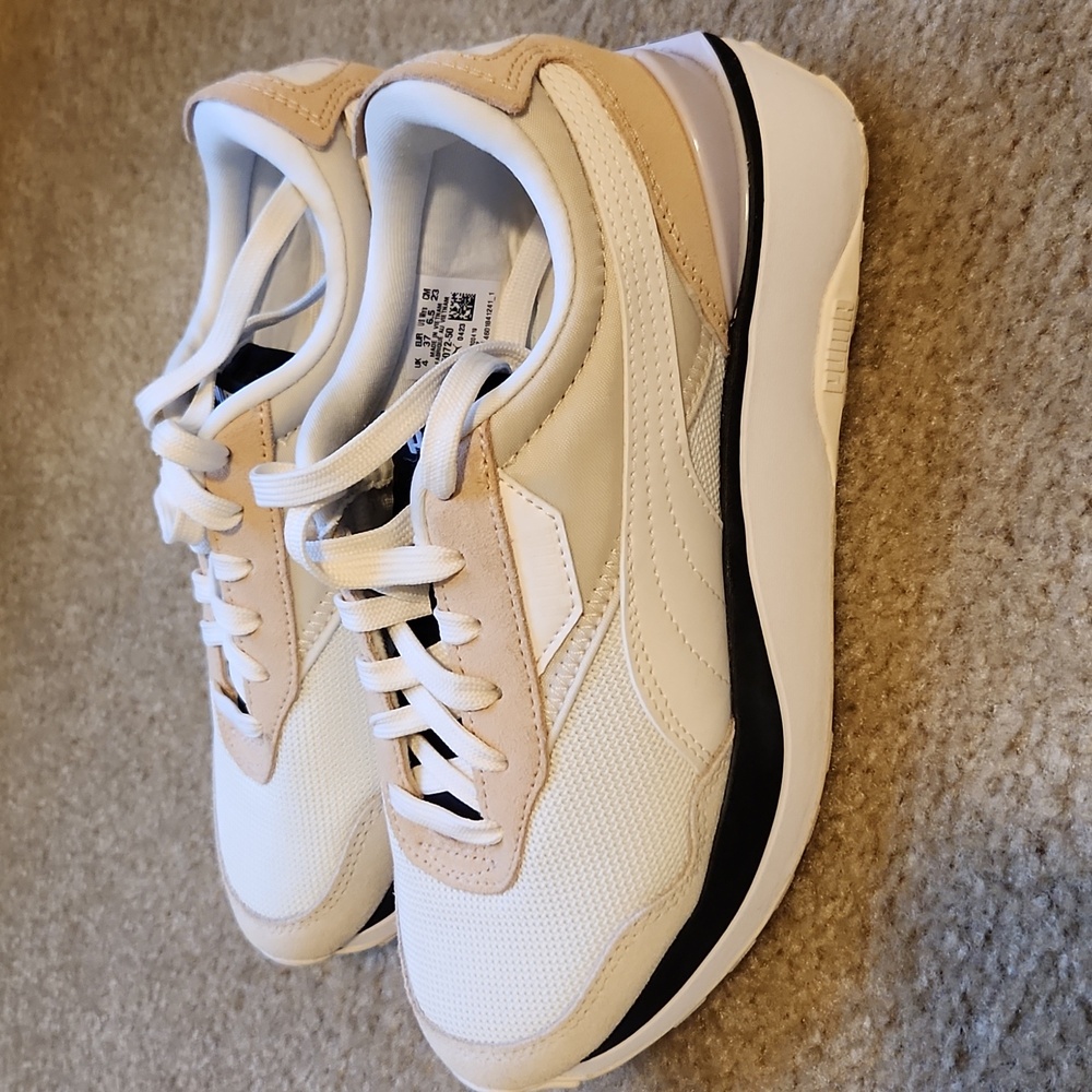 Puma White and Beige Athletic Shoes - Picture 3 of 8